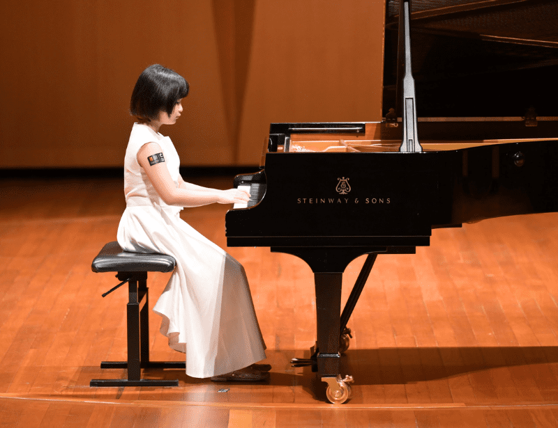 Học viên kháo advanced của L.A.M Zone biểu diễn trong cuộc thi piano quốc tế