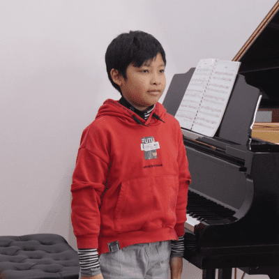 Bé trai tự tin biểu diễn Piano tại L.A.M Zone