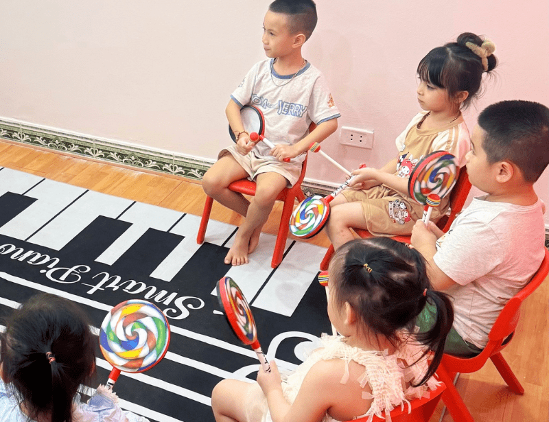 các hoạt động bổ trợ của lớp nhóm piano discovery